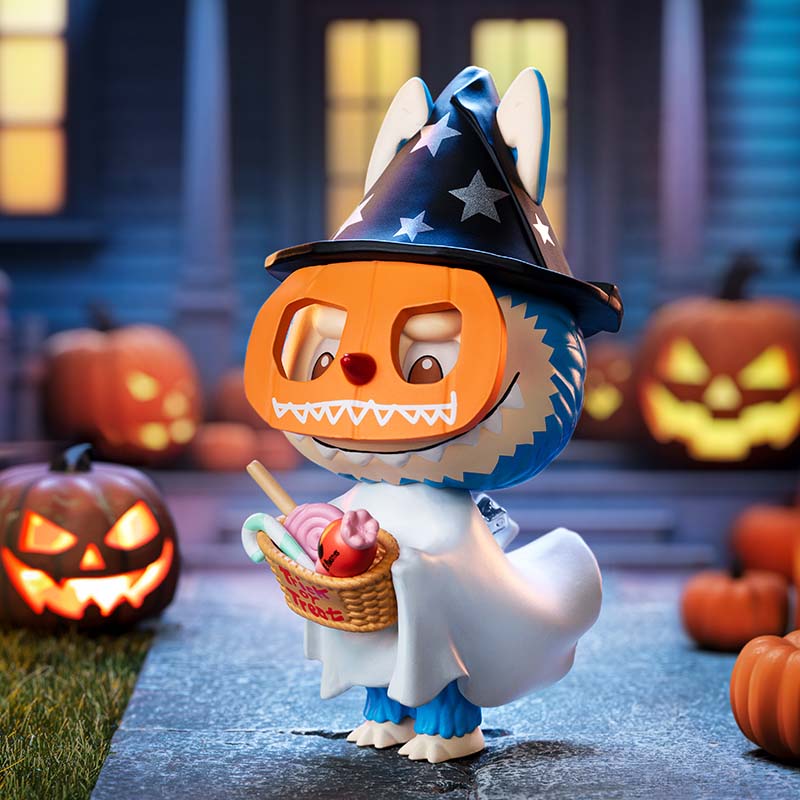 LABUBU Trick-or-Treater Figure