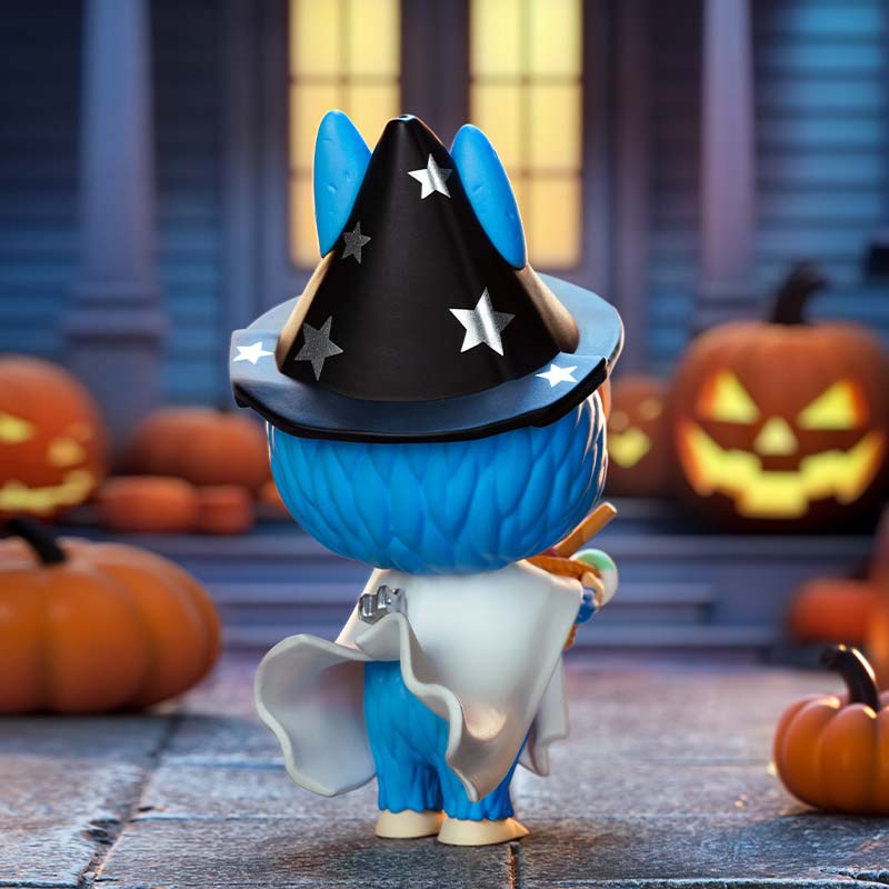 LABUBU Trick-or-Treater Figure